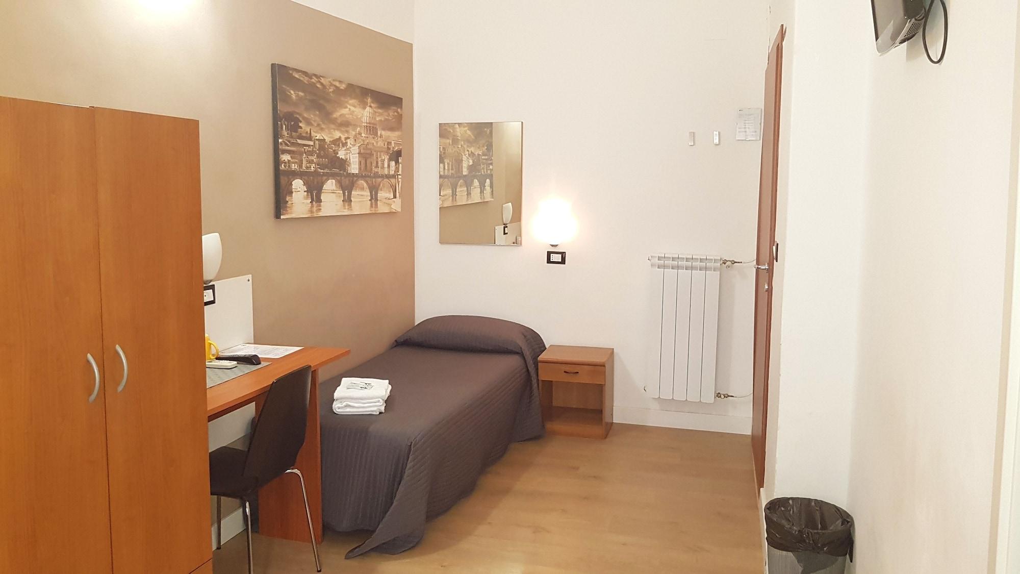 רומא Piumith Guest House מראה חיצוני תמונה