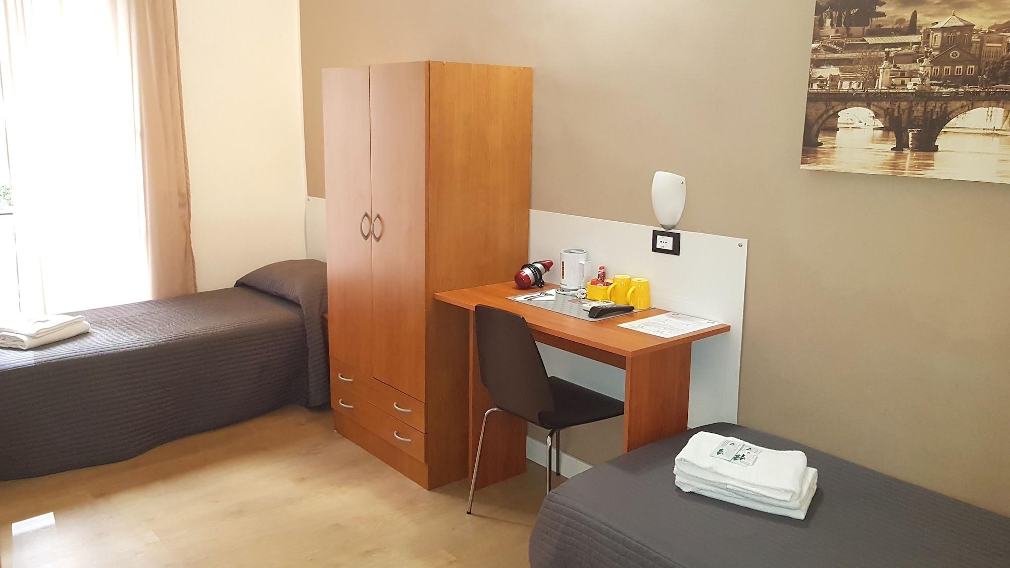רומא Piumith Guest House מראה חיצוני תמונה