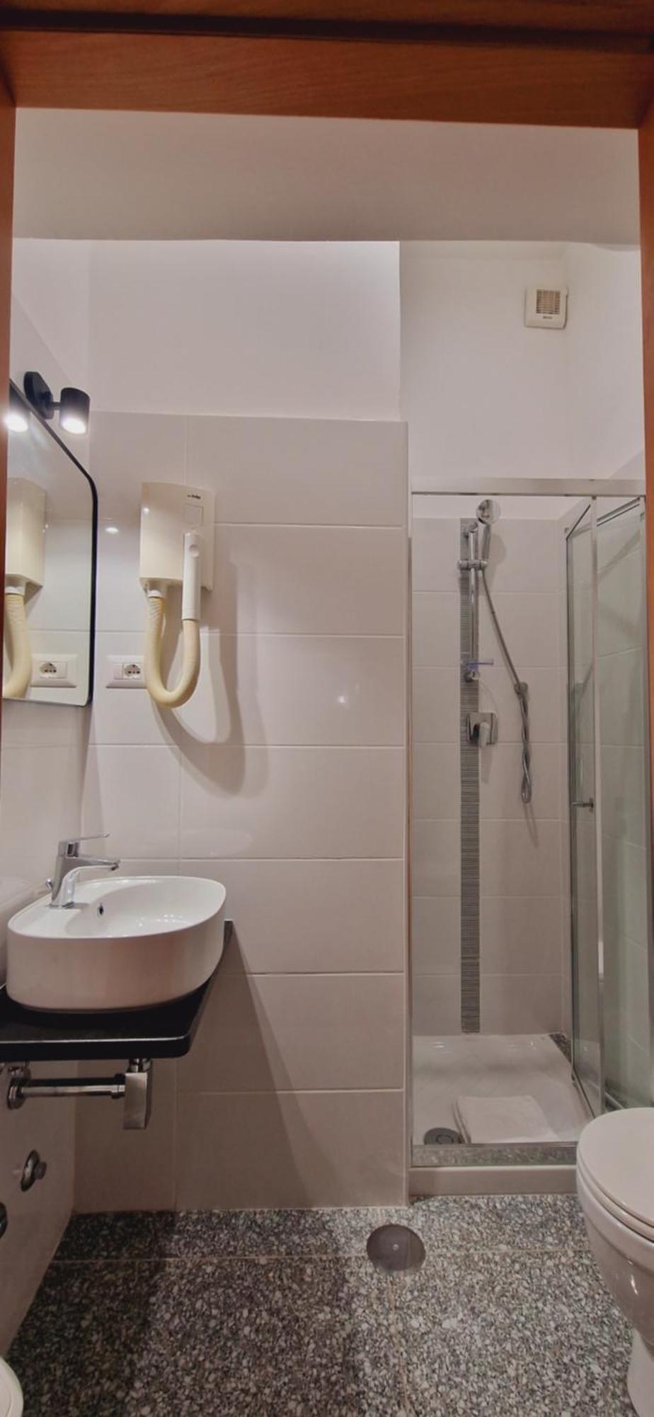 רומא Piumith Guest House מראה חיצוני תמונה