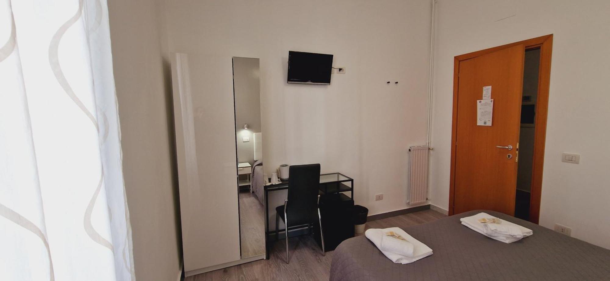 רומא Piumith Guest House מראה חיצוני תמונה
